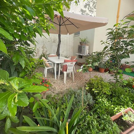 Flowered House With Garden Alguer Exterior foto
