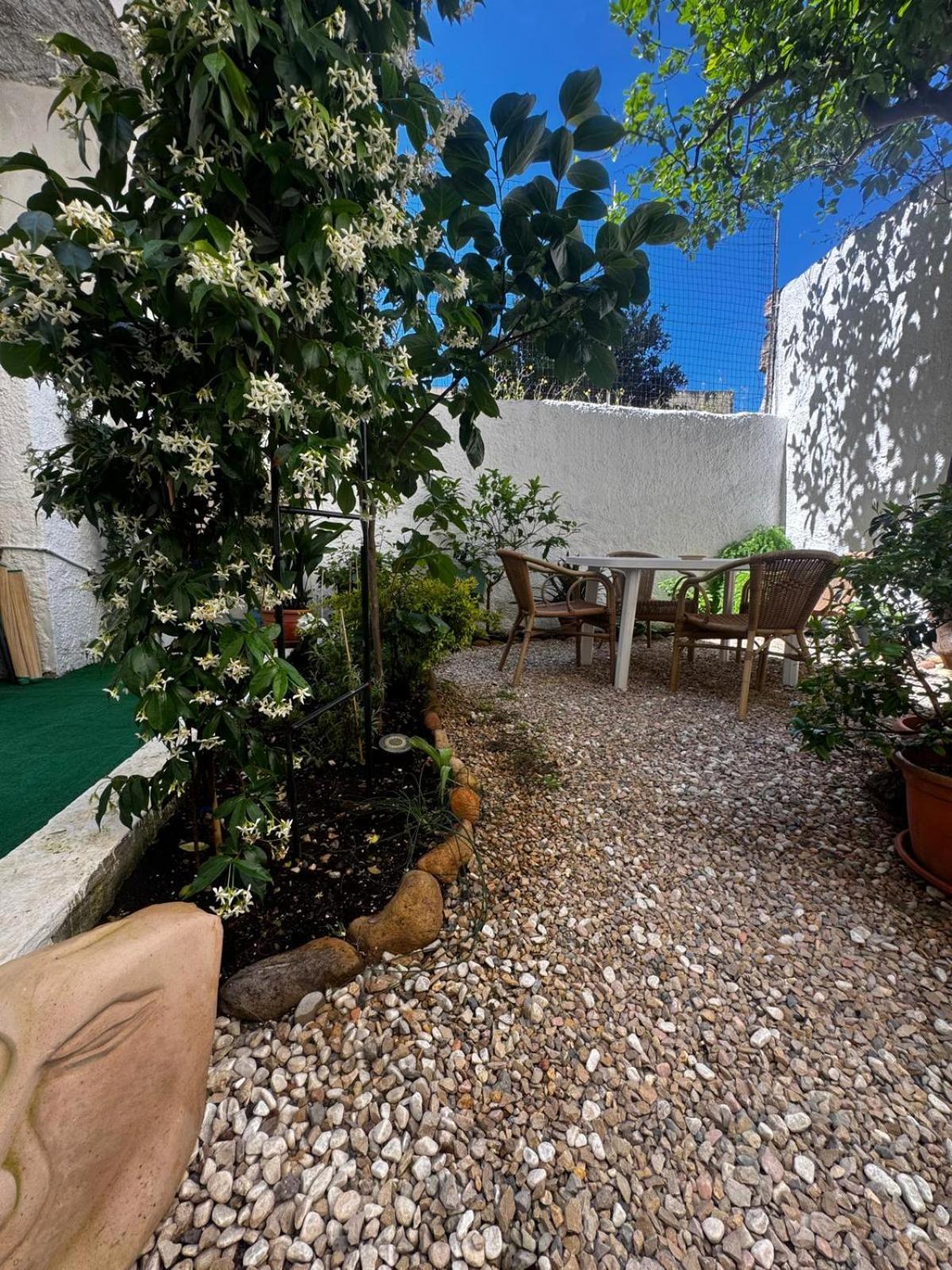 Flowered House With Garden Alguer Exterior foto